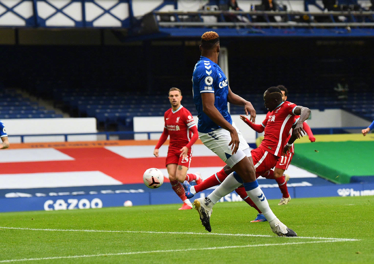 虽然外界最 虽然外界最