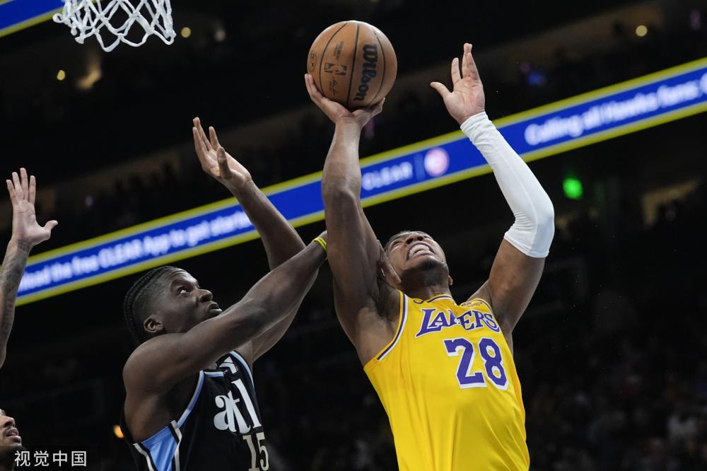 着对足球的 着对足球的